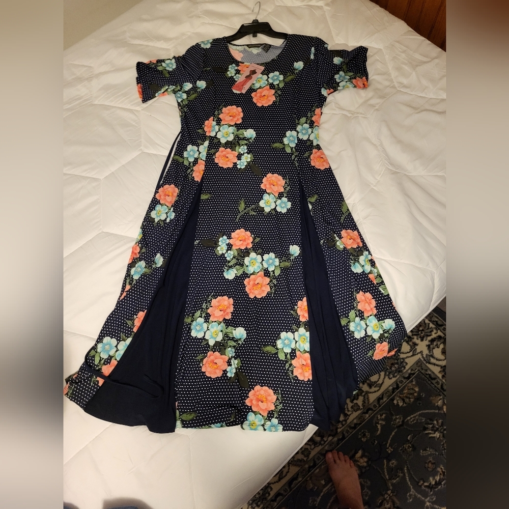 Nina Leonard Dress
